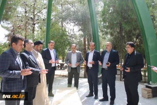 مدیرکل حوزه ریاست، روابط عمومی و هماهنگی امور مجلس و استان‌ها در آیین معارفه سرپرست آموزشکده پسران سمنان ـ واحد استانی سمنان:
امروز توسعه دانشگاه ملی مهارت به نگاه فراسازمانی و توجه ویژه دستگاه‌های حاکمیتی نیاز دارد. 5