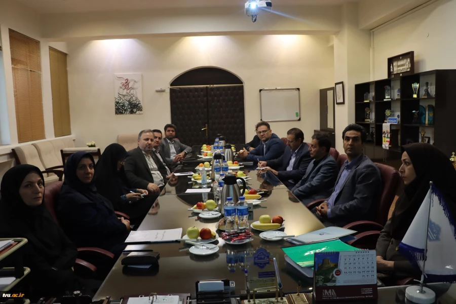 بازدید معاون دفتر برنامه، بودجه و تشکیلات وزارت علوم، تحقیقات و فناوری از دانشکده فنی انقلاب اسلامی 4