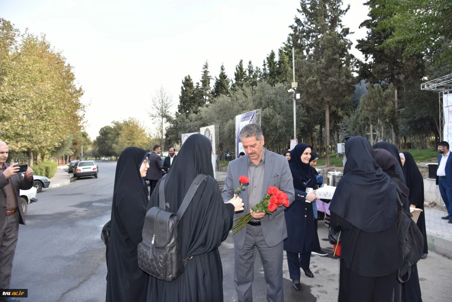 استقبال ریاست دانشگاه ملی مهارت از دانشجویان دانشکده شریعتی در اولین روز سال تحصیلی جدید دانشگاه 3
