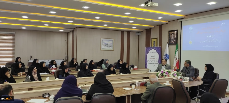 همزمان با آغاز سال تحصیلی جدید دانشگاه صورت گرفت؛

دیدار صمیمانه ریاست دانشگاه ملی مهارت با اعضای هیئت علمی، مدیران گروه و همکاران آموزش دانشکده شریعتی 2