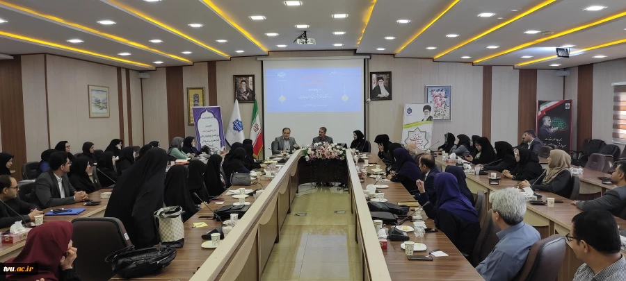 همزمان با آغاز سال تحصیلی جدید دانشگاه صورت گرفت؛

دیدار صمیمانه ریاست دانشگاه ملی مهارت با اعضای هیئت علمی، مدیران گروه و همکاران آموزش دانشکده شریعتی 2