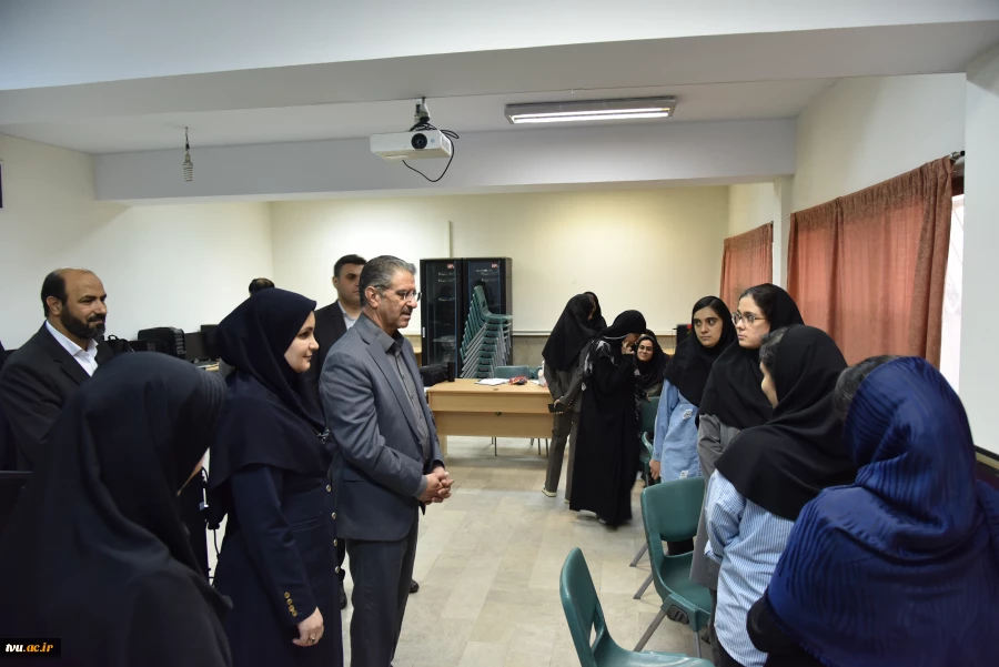 استقبال ریاست دانشگاه ملی مهارت از دانشجویان دانشکده شریعتی در اولین روز سال تحصیلی جدید دانشگاه 9