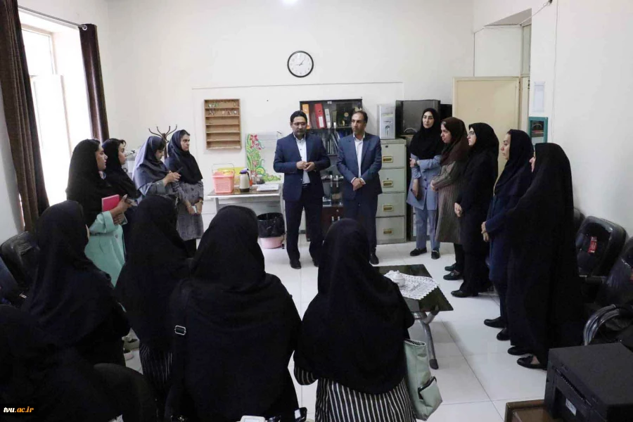 حضور ، دکتر مصطفی جعفری کرمانی‌پور، معاون فرهنگی و دانشجویی و نماینده هیأت رئیسه در مراسم آغاز سال تحصیلی 1405-1404   در دانشگاه ملی مهارت واحد استانی کرمان  9