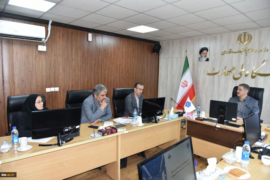 دیدار ریاست دانشگاه ملی مهارت با مدیران منابع انسانی سازمان صدا و سیما 5