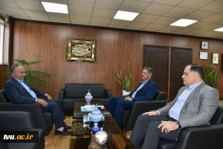 دیدار و گفت‌وگوی دکتر زمانی، رئیس دانشگاه ملی مهارت و دکتر فخر موسوی، مدیرکل حوزه ریاست، روابط عمومی و هماهنگی امور مجلس و استان‌ها با آقای دکتر اکبر پولادی باغبادرانی، نماینده مردم شریف شهرستان لنجان و عضو کمیسیون آموزش و تحقیقات مجلس شورای اسلامی