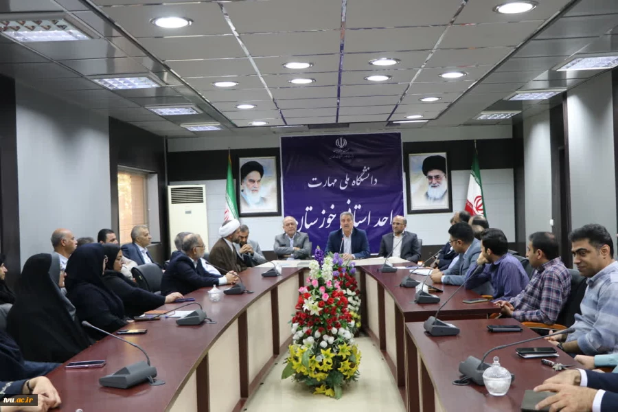 با حضور رئیس دانشگاه ملی مهارت صورت گرفت؛

آیین تکریم رئیس پیشین و معارفه سرپرست جدید آموزشکده پسران شهیدچمران اهواز_واحداستانی خوزستان 4