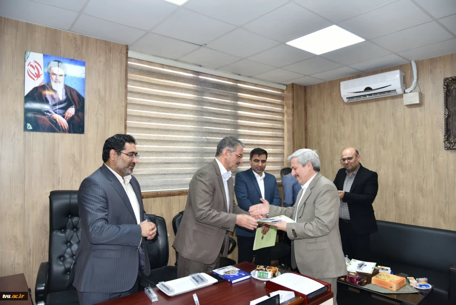 نشست صمیمی رئیس دانشگاه ملی مهارت با همکاران فرهنگی و دانشجویی؛
 روایت تلاش، همدلی و مسیر رو به رشد 2