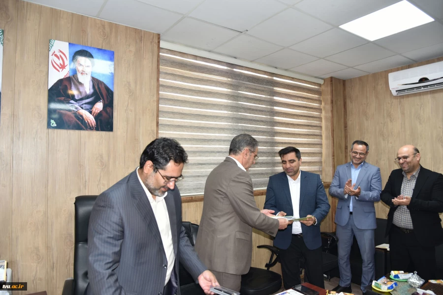 نشست صمیمی رئیس دانشگاه ملی مهارت با همکاران حوزه فرهنگی و دانشجویی؛
 روایت تلاش، همدلی و مسیر رو به رشد 4