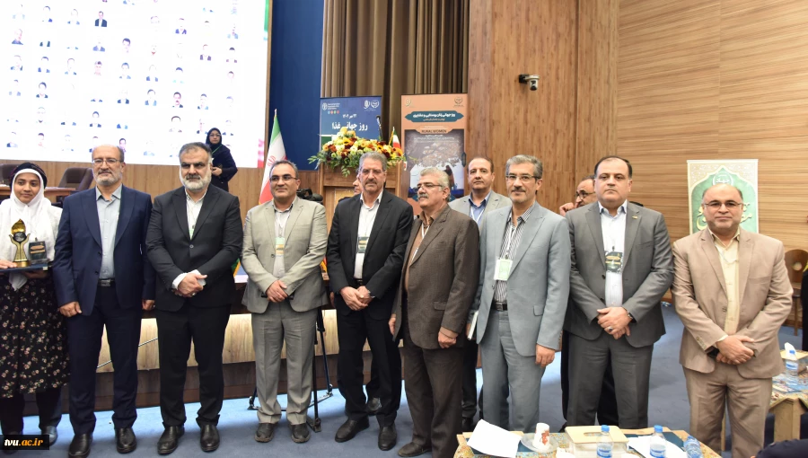 در حاشیه نهمین همایش ملی گرامی‌داشت روز جهانی زنان روستایی و عشایری و روز جهانی غذا صورت گرفت:

امضای تفاهم‌نامه بین دانشگاه ملی مهارت و سازمان تحقیقات و آموزش و ترویج کشاورزی وزارت جهاد کشاورزی 4