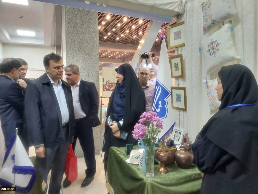 پایان درخشان «فیروزه»؛ جایی که هنر و مهارت دانشجویان به تماشا نشست
با حضور دکتر شالچی، معاون فرهنگی و اجتماعی وزارت علوم،تحقیقات و فناوری  3