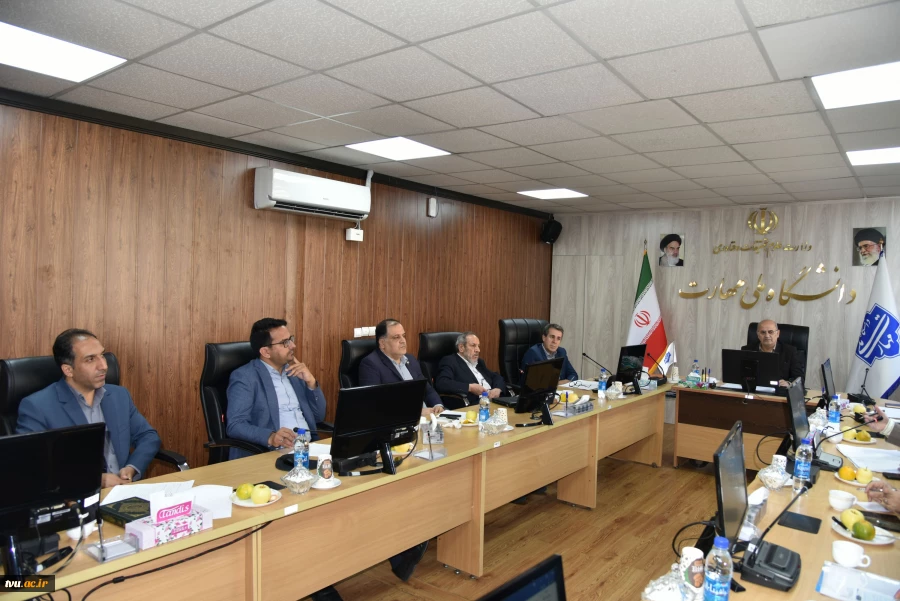 برگزاری نشست کمیسیون دائمی هیئت امنای دانشگاه ملی مهارت 5