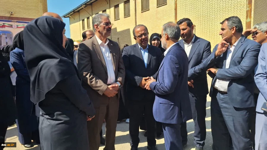 با حضور رئیس دانشگاه ملی مهارت برگزار شد: 
آیین کلنگ‌زنی پروژه‌های عمرانی آموزشکده‌های پسران و دختران بوشهر 6