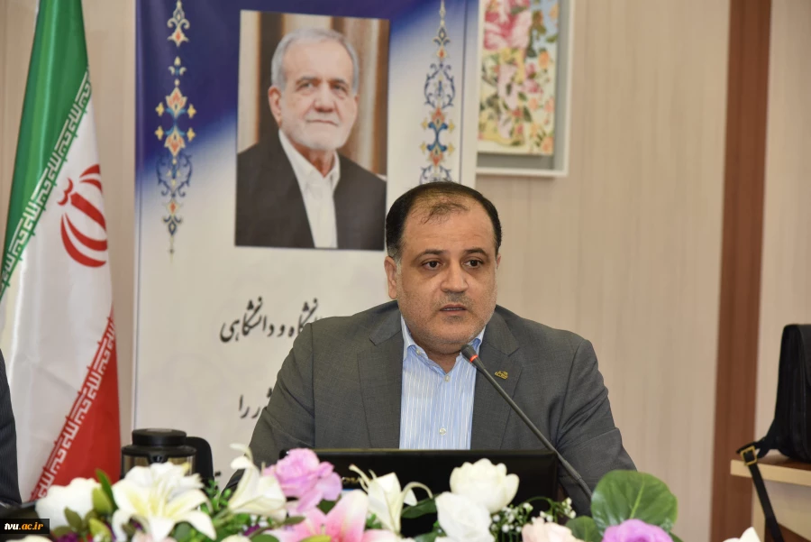 رئیس دانشگاه ملی مهارت در جمع رؤسای دانشکده‌ها و آموزشکده‌های سراسر کشور:
حیات دانشگاه و ارکان آن در گرو ضوابط، مقررات و قوانین است/ هیئت امنا مجلس قانون‌گذاری دانشگاه است/ سیاست دانشگاه تربیت نیروی توانمند اشتعال‌پذیر است 7