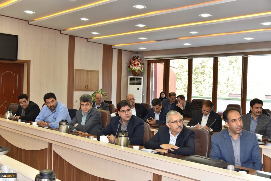 رئیس دانشگاه ملی مهارت در جمع رؤسای دانشکده‌ها و آموزشکده‌های سراسر کشور: 

حیات دانشگاه و ارکان آن در گرو ضوابط، مقررات و قوانین است/ هیئت امنا مجلس قانون‌گذاری دانشگاه است/ سیاست دانشگاه تربیت نیروی توانمند اشتعال‌پذیر است 5