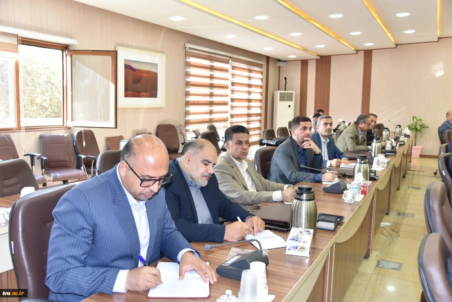 رئیس دانشگاه ملی مهارت در جمع رؤسای دانشکده‌ها و آموزشکده‌های سراسر کشور: 

حیات دانشگاه و ارکان آن در گرو ضوابط، مقررات و قوانین است/ هیئت امنا مجلس قانون‌گذاری دانشگاه است/ سیاست دانشگاه تربیت نیروی توانمند اشتعال‌پذیر است 7