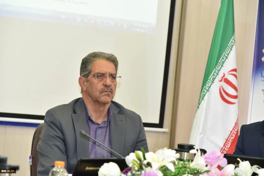 رئیس دانشگاه ملی مهارت در جمع رؤسای دانشکده‌ها و آموزشکده‌های سراسر کشور: 

حیات دانشگاه و ارکان آن در گرو ضوابط، مقررات و قوانین است/ هیئت امنا مجلس قانون‌گذاری دانشگاه است/ سیاست دانشگاه تربیت نیروی توانمند اشتعال‌پذیر است 16