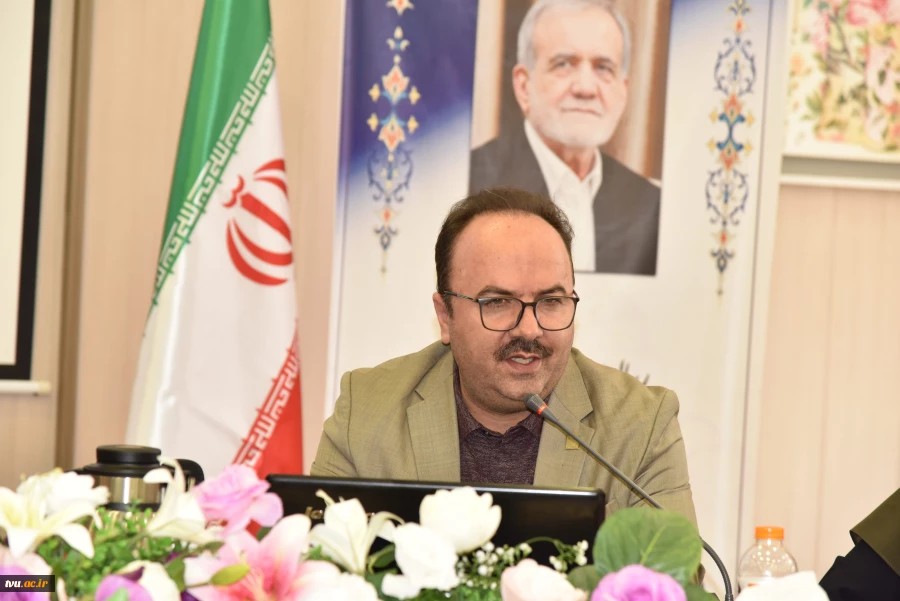 رئیس دانشگاه ملی مهارت در جمع رؤسای دانشکده‌ها و آموزشکده‌های سراسر کشور: 

حیات دانشگاه و ارکان آن در گرو ضوابط، مقررات و قوانین است/ هیئت امنا مجلس قانون‌گذاری دانشگاه است/ سیاست دانشگاه تربیت نیروی توانمند اشتغال‌پذیر است 2