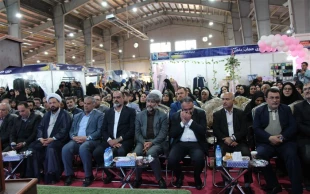 ا حضور معاون اداری مالی ومدیریت منابع دانشگاه در مراسم افتتاحیه نمایشگاه پوشاک ایرانی اسلامی ( گوهر شاد )

شرکت دانشگاه ملی مهارت استان آدربایجان غربی در چهارمین دوره نمایشگاه ملی پوشاک ایرانی اسلامی ( گوهرشاد ) 2