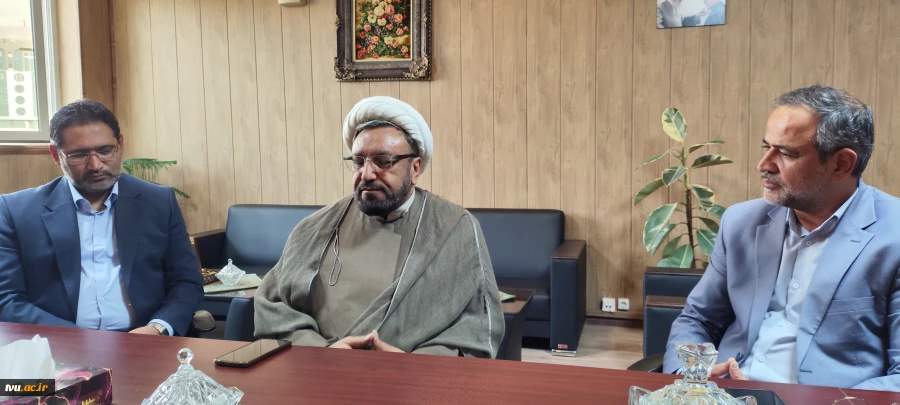 در روز ملی پارالمپیک صورت پذیرفت ؛
تجلیل از روحانی جانباز دانشگاه ملی مهارت 3