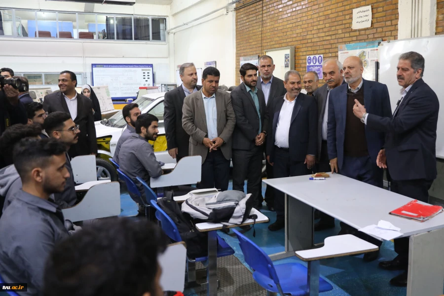 نشست مشترک اعضای کمیسیون آموزش و تحقیقات مجلس شورای اسلامی و هیئت رئیسه دانشگاه ملی مهارت/ حمایت کمیسیون از دانشگاه ملی مهارت برای عضویت در شورای عالی آموزش و تربیت فنی، حرفه‌ای و مهارتی 42