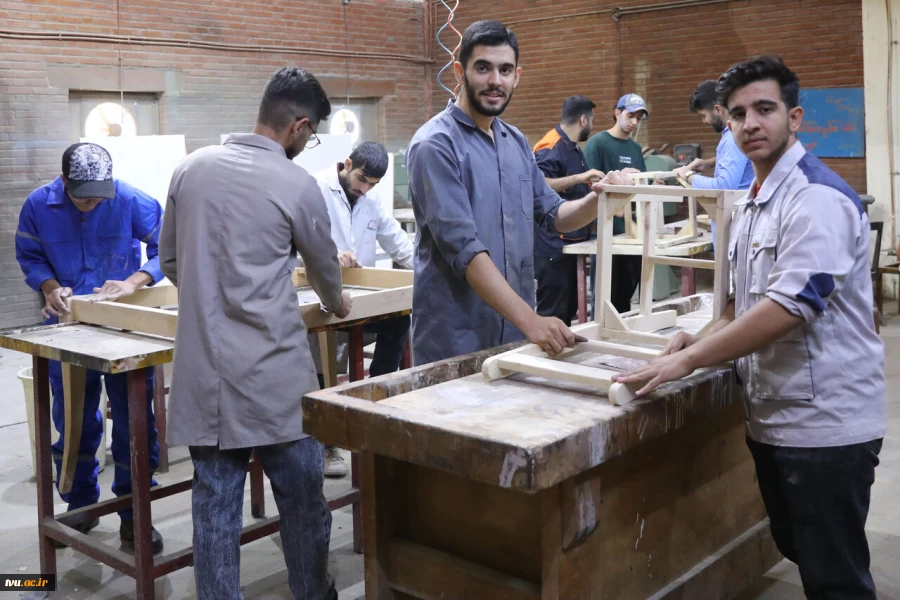 نشست مشترک اعضای کمیسیون آموزش و تحقیقات مجلس شورای اسلامی و هیئت رئیسه دانشگاه ملی مهارت/ حمایت کمیسیون از دانشگاه ملی مهارت برای عضویت در شورای عالی آموزش و تربیت فنی، حرفه‌ای و مهارتی 59