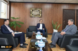 دیدار و گفت‌وگوی دکتر زمانی، رئیس دانشگاه ملی مهارت و دکتر فخر موسوی، مدیرکل حوزه ریاست، روابط عمومی و هماهنگی امور مجلس و استان‌ها با آقای دکتر مسلم صالحی نماینده مردم شریف شهرستان اقلید و عضو کمیسیون اجتماعی مجلس شورای اسلامی