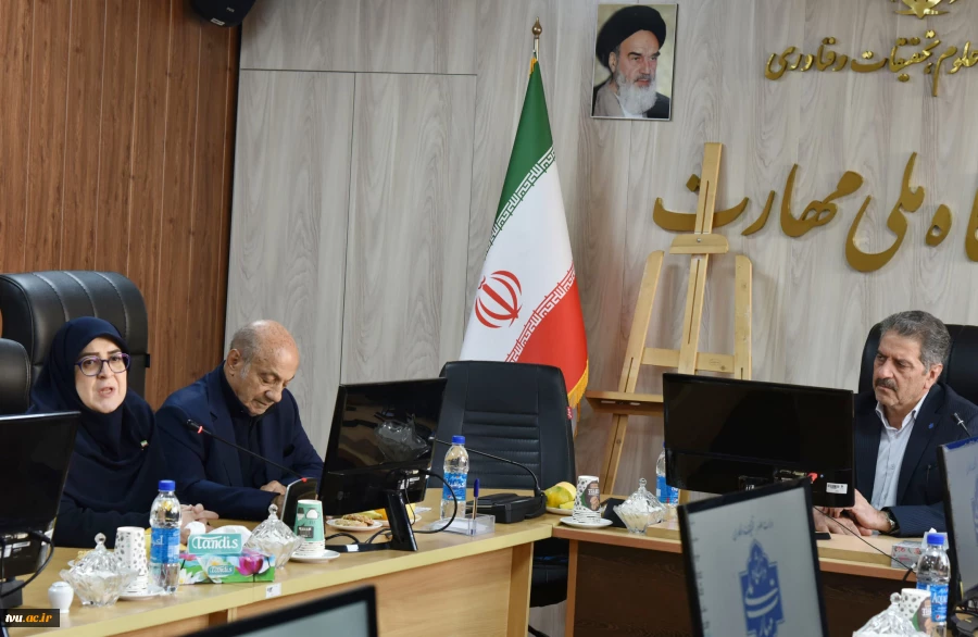 به همت بنیاد حامیان دانشگاه صورت گرفت؛ 

امضای تفاهم‌نامه همکاری مشترک در دانشگاه ملی مهارت 3