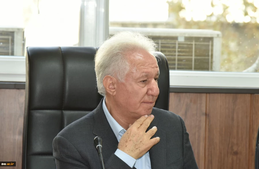 به همت بنیاد حامیان دانشگاه صورت گرفت؛ 

امضای تفاهم‌نامه همکاری مشترک در دانشگاه ملی مهارت 12