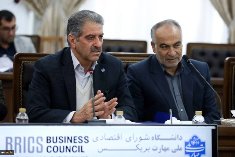 3


اهداف و برنامه‌های دانشگاه ملی مهارت در عرصه‌های داخلی و خارحی توسط دکتر زمانی تشریح شد. 3