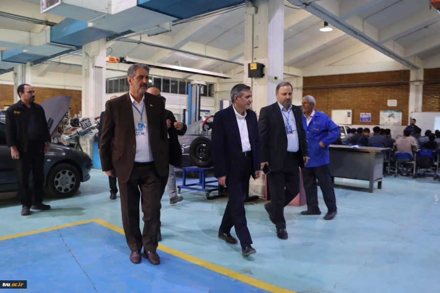 آیین افتتاحیه یازدهمین کنفرانس بین‌المللی کنترل، ابزار دقیق و اتوماسیون 32