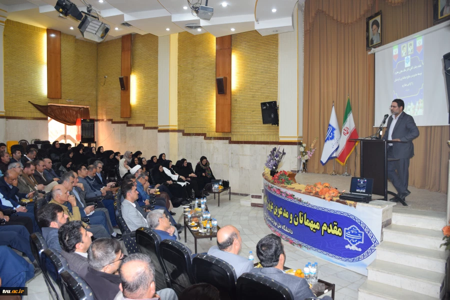 با حضور معاون فرهنگی و دانشجویی صورت گرفت؛

آیین تکریم رئیس پیشین و معارفه سرپرست جدید دانشگاه ملی مهارت، واحد استانی کردستان 6