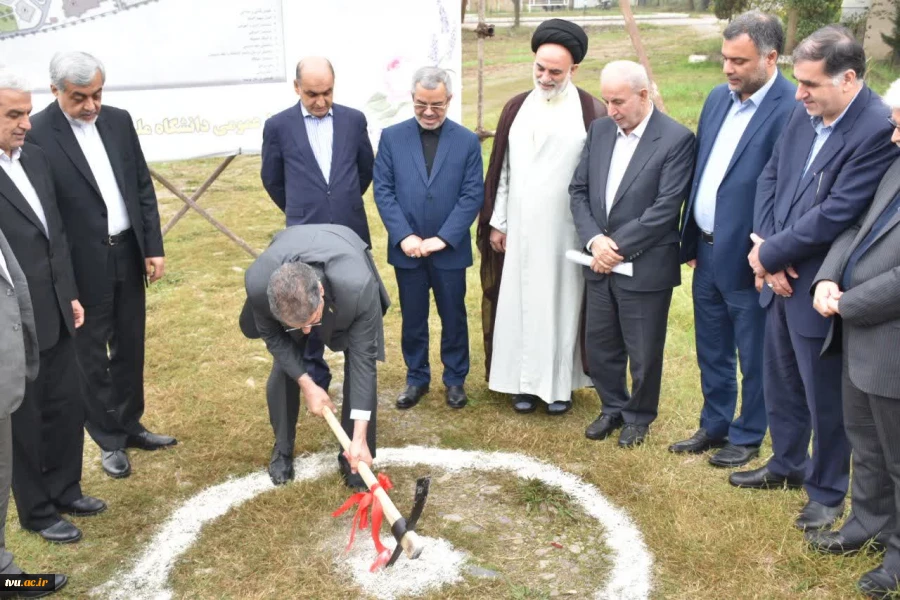 با حضور رئیس دانشگاه ملی مهارت و مسئولین استانی برگزار شد؛

آیین کلنگ‌زنی ساختمان‌های آموزشی و کارگاهی دانشکده شهید چمران رشت
 4
