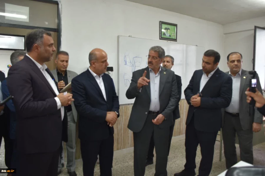 بازدید رئیس دانشگاه ملی مهارت از آموزشکده پسران انزلی 6