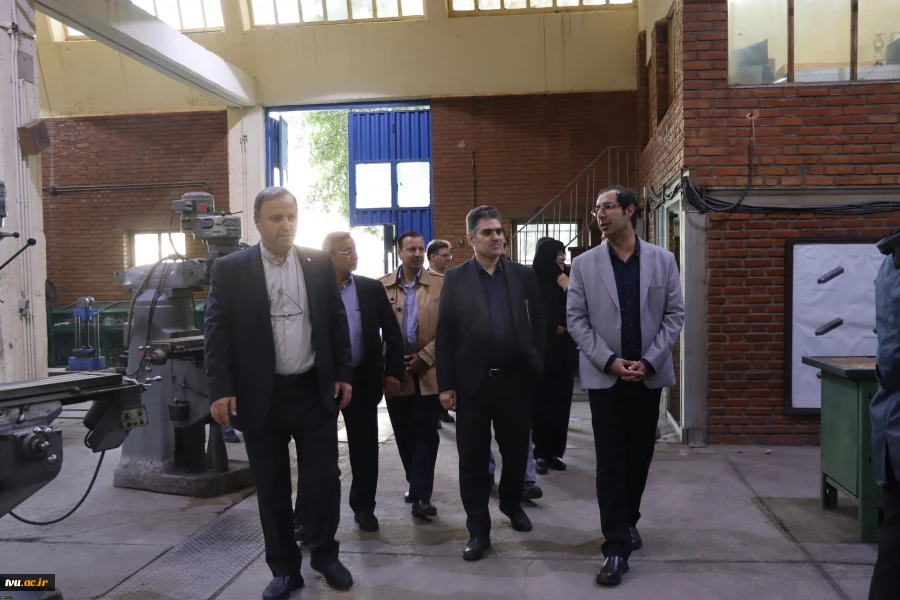 بازدید میدانی و نشست تخصصی کارگروه کمیته اصلاح ساختار سازمانی و تحول اداری دانشگاه ملی مهارت 4