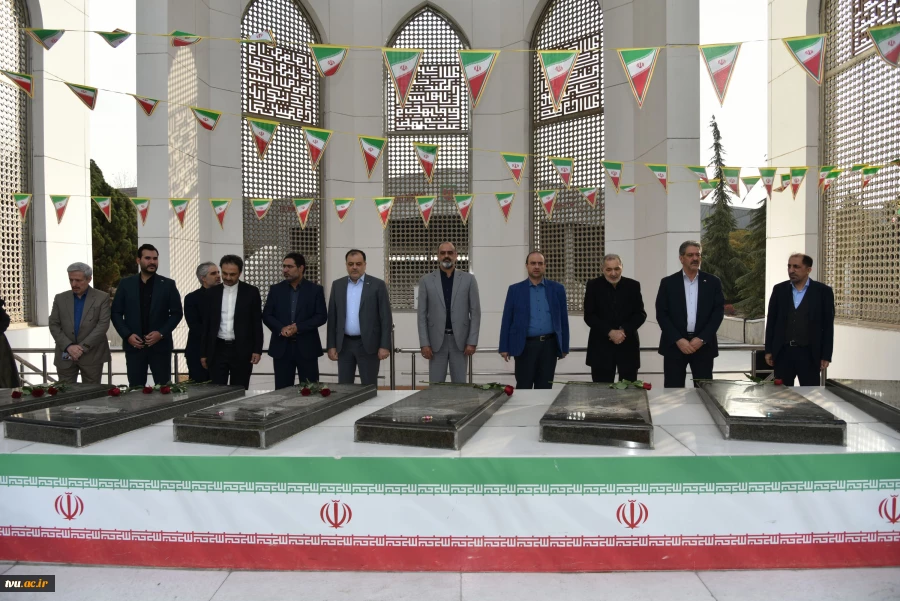 با حضور مقامات کشوری، لشکری، خانواده‌های معظم شهدا و دانشجویان برگزار شد؛

آیین گرامی‌داشت سالگرد شهادت سرلشکر شهید حسن طهرانی مقدم و یادواره ۳۱۱ دانشجوی شهید دانشگاه ملی مهارت 6