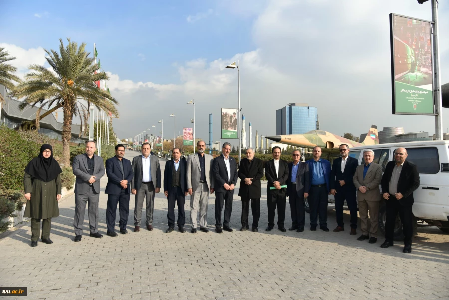 با حضور مقامات کشوری، لشکری، خانواده‌های معظم شهدا و دانشجویان برگزار شد؛

آیین گرامی‌داشت سالگرد شهادت سرلشکر شهید حسن طهرانی مقدم و یادواره ۳۱۱ دانشجوی شهید دانشگاه ملی مهارت 8