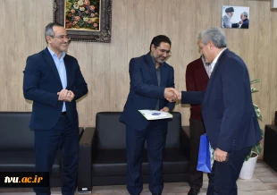 تجلیل از کارکنان مقام‌آور سازمان مرکزی در جشنواره «کارمند سلامت» 9