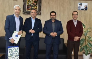 تجلیل از کارکنان مقام‌آور سازمان مرکزی در جشنواره «کارمند سلامت» 14