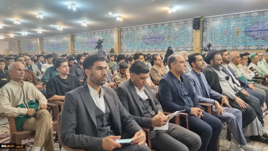 نسیم قرآن در بوشهر وزید؛ 
محفل انس با قرآن کریم به همت معاونت فرهنگی و دانشجویی دانشگاه ملی مهارت  2