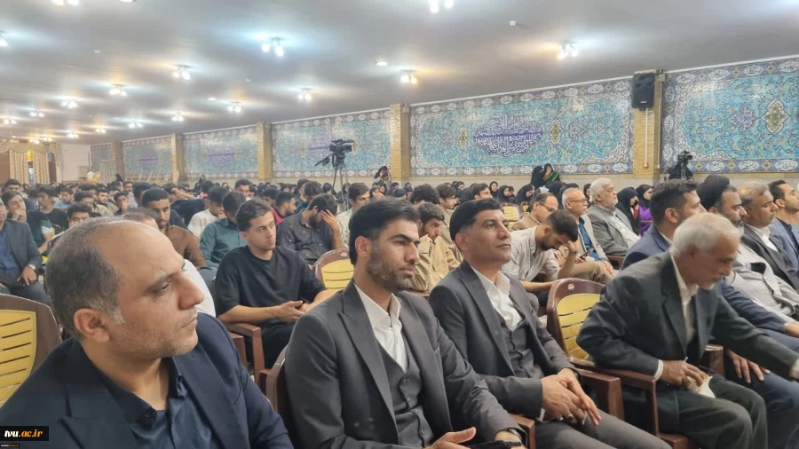 نسیم قرآن در بوشهر وزید؛ 
محفل انس با قرآن کریم به همت معاونت فرهنگی و دانشجویی دانشگاه ملی مهارت  2