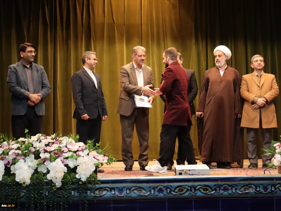 با حضور رئیس دانشگاه ملی مهارت و استاندار اصفهان برگزار شد؛

آیین تجلیل از برگزیدگان مسابقات بین المللی مهارت‌های آینده در فناوری‌های پیشرفته بریکس 2025 و مسابقات ملی مهارت ایران 8