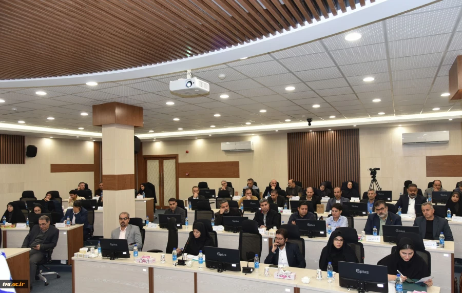 دکتر زمانی در نشست تخصصی مدیران روابط عمومی دانشگاه ملی مهارت:

آموزش‌های مهارتی حلقه مستحکم در زنجیره توسعه اقتصادی و اجتماعی کشور است. 14