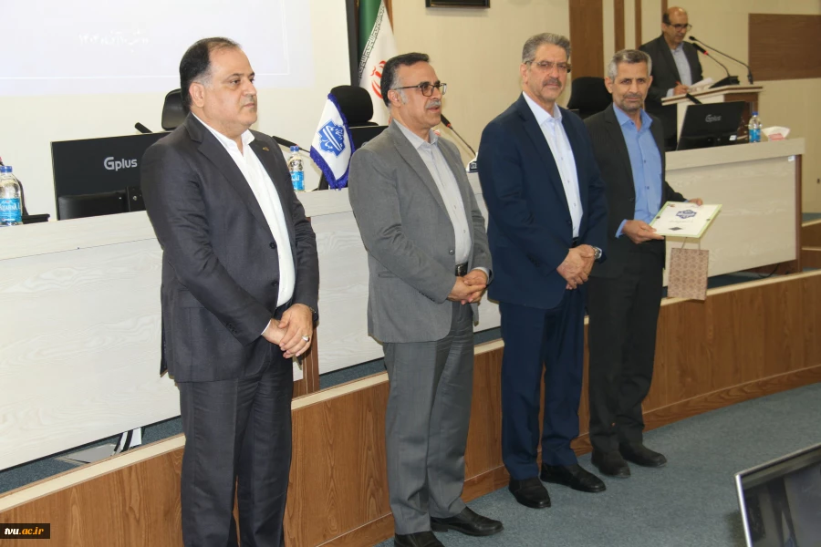 دکتر خضری در نشست تخصصی مدیران روابط عمومی دانشگاه ملی مهارت: 

روابط عمومی‌ها چشم بینای سازمان، گوش شنوای سازمان و زبان گویای سازمان هستند 23