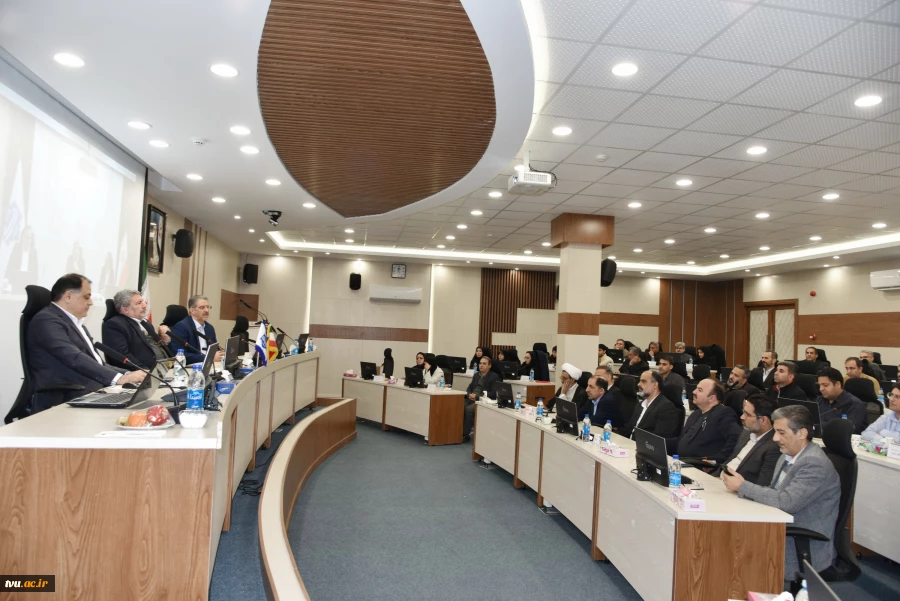 دکتر حضرتی در نشست تخصصی مدیران روابط عمومی دانشگاه ملی مهارت:

فارغ التحصیل دانشگاه ملی مهارت باید پرچم‌دار مهارت باشد. 7