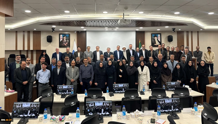 دکتر زمانی در نشست تخصصی مدیران روابط عمومی دانشگاه ملی مهارت:

آموزش‌های مهارتی حلقه مستحکم در زنجیره توسعه اقتصادی و اجتماعی کشور است. 34