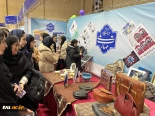 بازدید وزیر علوم، تحقیقات و فناوری  و مسئولان وزارت از غرفه دانشگاه ملی مهارت در هجدهمین جشنواره ملی و بین‌المللی «حرکت» 10