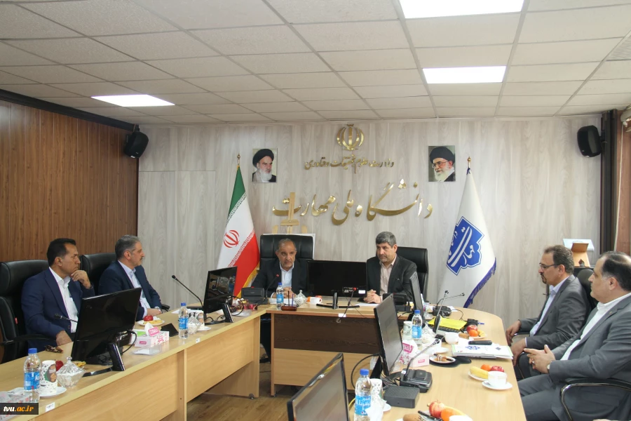 بنیاد حامیان دانشگاه ملی مهارت برنامه‌های سال نخست را تصویب کرد 19