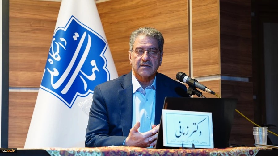 دکتر زمانی در نشست تخصصی معاونین اداری، مالی و مدیریت منابع و عاملین مالی:

آموزش‌های مهارتی، جبران‌کننده ناترازی‌های مدرک تحصیلی و اشتغال در کشور است 2