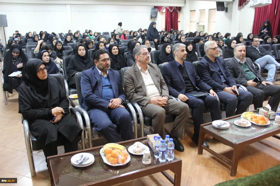 با حضور رئیس دانشگاه ملی مهارت و معاون پژوهش و فناوری، نوآوری و اقتصاد دانش بنیان شورای عالی انقلاب فرهنگی:

مراسم گرامیداشت روز دانشجو و هفته پژوهش برگزار شد. 2