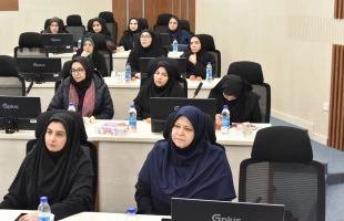 با حضور رئیس دانشگاه و جمعی از اساتید و نخبگان دانشگاهی

نشست هم‌اندیشی نقش دانشگاه در تحقق ایران قوی برگزار شد 3